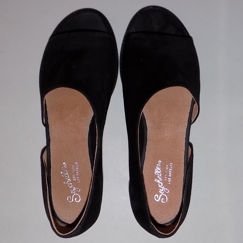 New Seychelles Passport d'orsays soft suede
